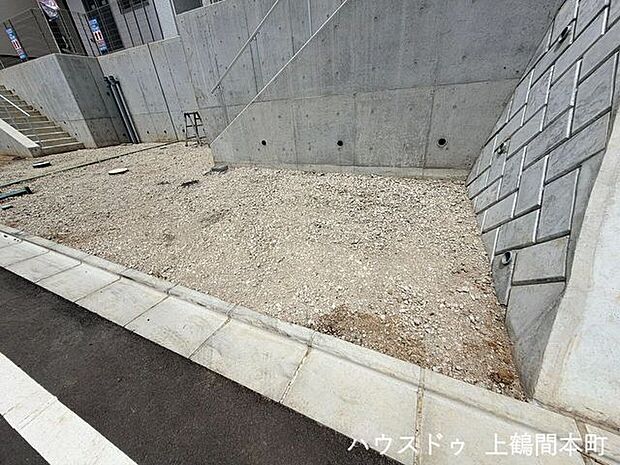 大切なお車を安心して停められる駐車スペース。