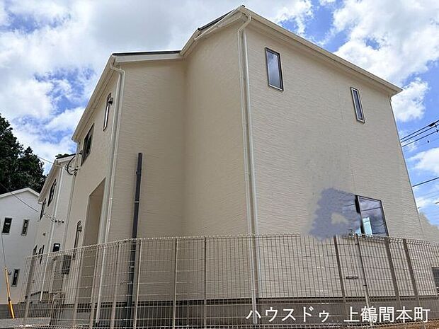 洗練されたデザインが映える新築住宅です。