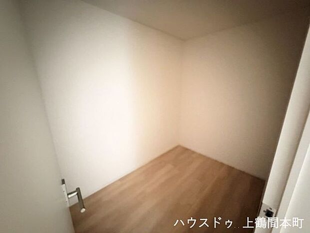 3帖の収納スペースで家族の荷物もすっきり整理整頓。