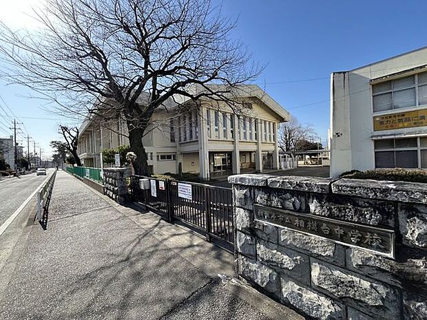 相模台中学校相模台中学校は「生命・自学・奉仕・自律・研磨」の五つを柱に生徒を育てる学校です。心身の健康・積極的な学び・温かい心・自己規律・個性を大切に、地域とともに全人教育を推進しています…