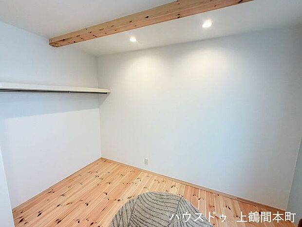 お好みのインテリアを楽しめるシンプルデザイン