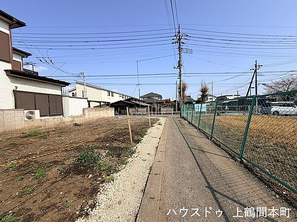 豊中公園まで徒歩7分豊かな緑と静けさに包まれる、心安らぐ住環境。