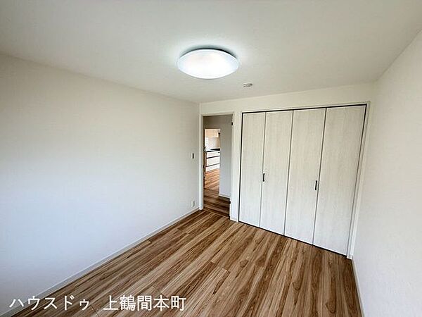 居住空間を圧迫しにくい、機能的なクローゼットを採用