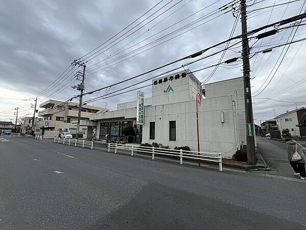 ＪＡ相模原市 麻溝台支店地域に密着した金融機関として、預金・振込などの日常的な銀行サービスを提供しています。駐車場もあり、地域の方が利用しやすい便利な施設です。暮らしに身近な金融サービスとして、安…