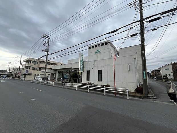 JA相模原市 麻溝台支店地域に密着した金融機関として、預金・振込などの日常的な銀行サービスを提供しています。駐車場もあり、地域の方が利用しやすい便利な施設です。暮らしに身近な金融サービスとして、安…