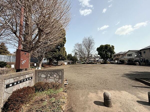 南台6丁目公園南台6丁目公園が近く、お子様が気軽に外遊びを楽しめる環境です。地域に根ざした身近な遊び場として、毎日の暮らしに安心感をもたらします。 300m