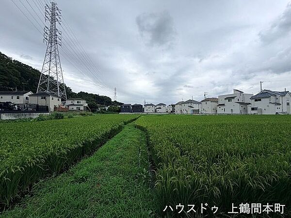 土地探しで重要なのは現地の雰囲気です。陽当たりや周辺環境、街並みなど、ぜひ現地でご確認ください。理想の住まいづくりをサポートいたします。