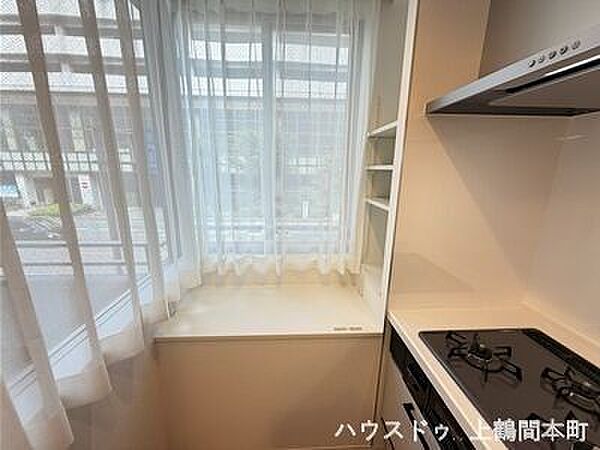 キッチンとの動線もスムーズな使いやすいダイニング明るい陽射しが差し込む居心地の良い空間家族団らんの時間を大切にできるダイニングスペース