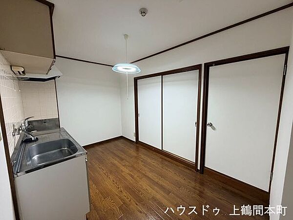 キッチンとの動線もスムーズな使いやすいダイニング