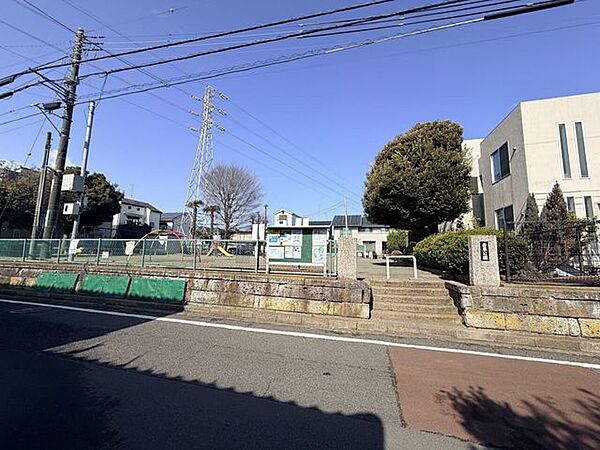 若草公園 320m