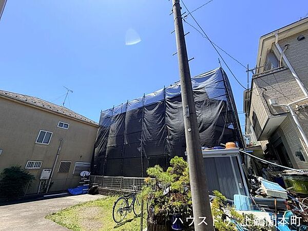 建物裏手側です。