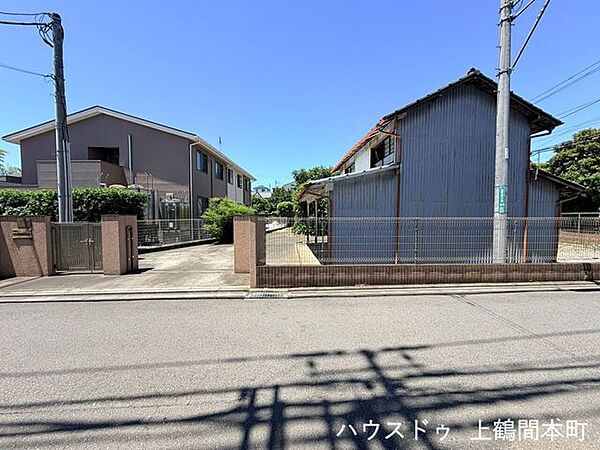 全面公道は見通しの良い道路です。