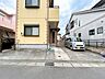 駐車場：【駐車場】合計3台停められます。お友達が遊びに来ても敷地内に車を停めておく事ができるので安心です。