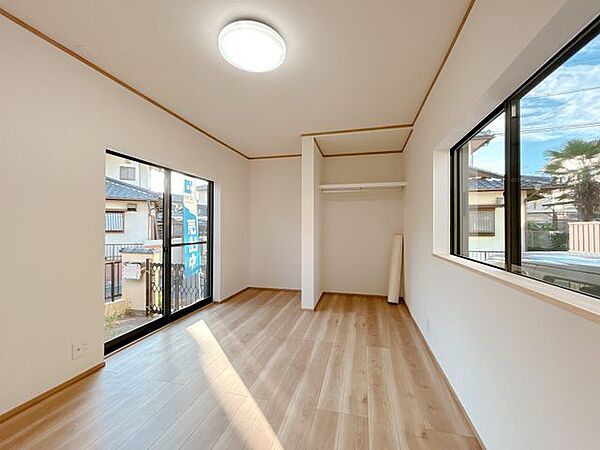 【1F西側洋室】和室から洋室にリフォーム中