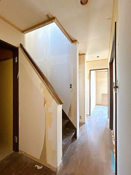 一直線なのでどのお部屋にも行きやすい作りになっています。