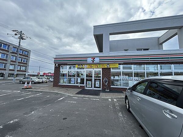 【コンビニ】セブンイレブン上川風連店様まで約1100ｍ（約徒歩14分）です。ちょっとした買い物はこちらへ。