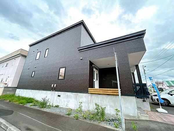 【現況】別アングルからの外観写真です。