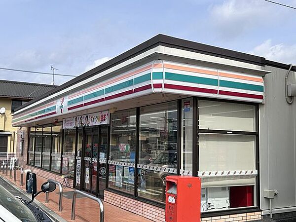 スーパーラック　菊川店 【周辺環境／コンビニ】セブンイレブン静岡菊川インター店様まで約800ｍ。 900m