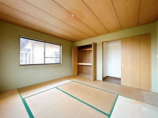 【2階和室】2階和室は室内クリーニングと一部クロス貼替えを行います。