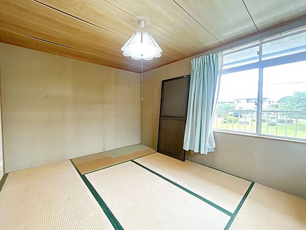 【2階和室　6帖】別角度