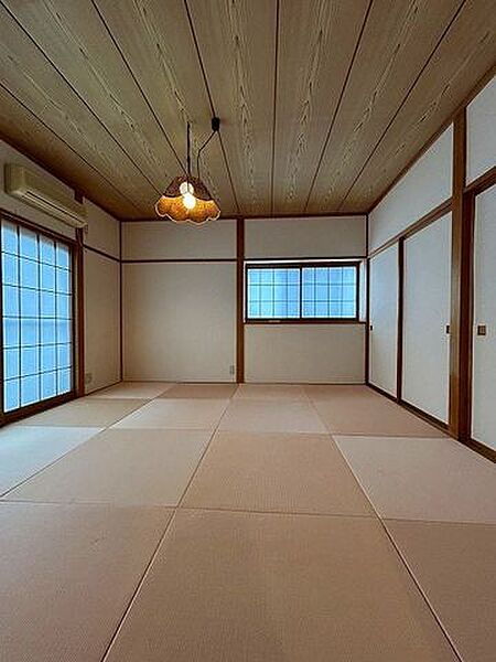 2階和室は約8帖の洋室に生まれ変わります