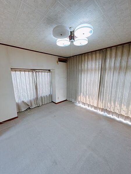 【9/13まで現況販売】東側8帖洋室です。寝室にいかがでしょうか。