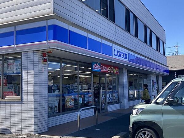 ローソン 高崎上中居店 340m