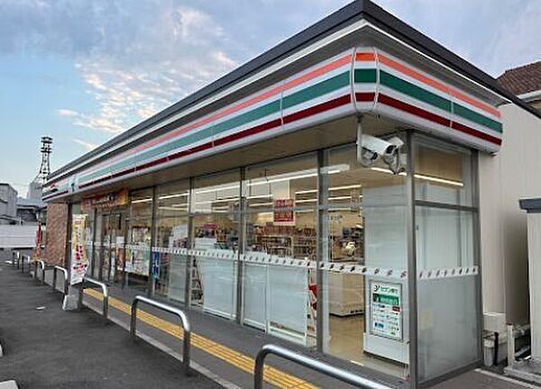 セブン-イレブン 前橋南町4丁目店 850m