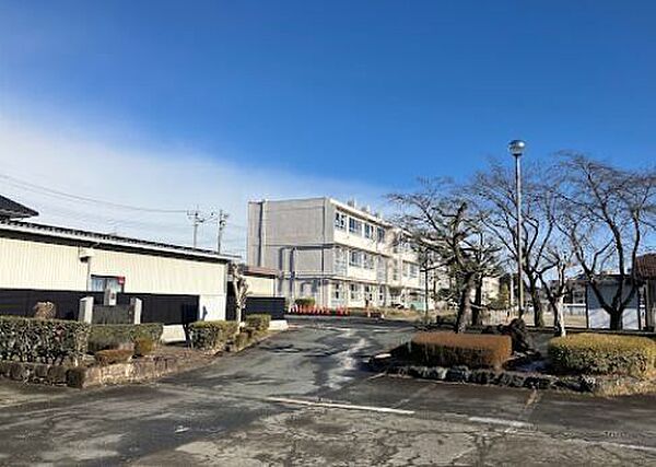 前橋市立元総社小学校 310m