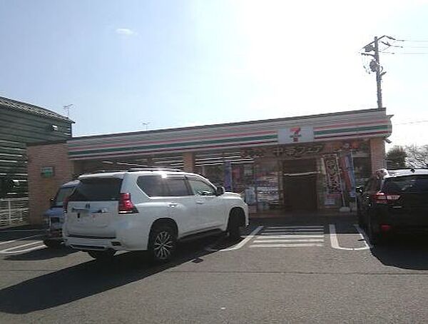 セブン-イレブン 前橋元総社町北店 430m