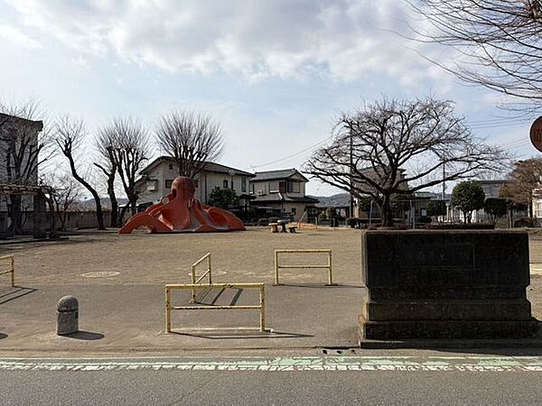 城南児童公園 460m