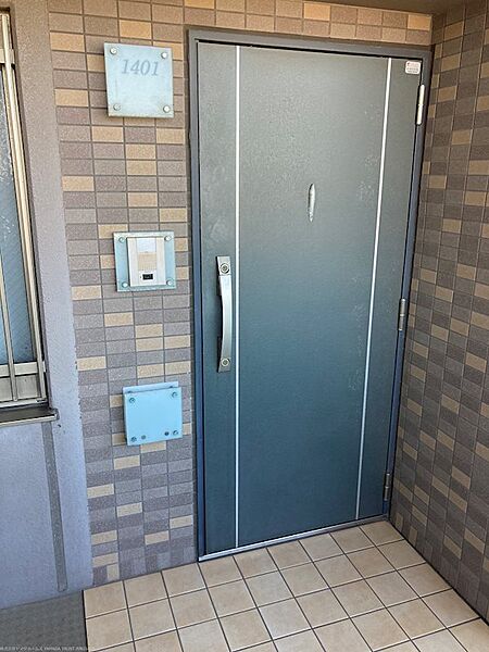 セキュリティ対策に　ダブルキーロック　ディンプルキーになっています。
