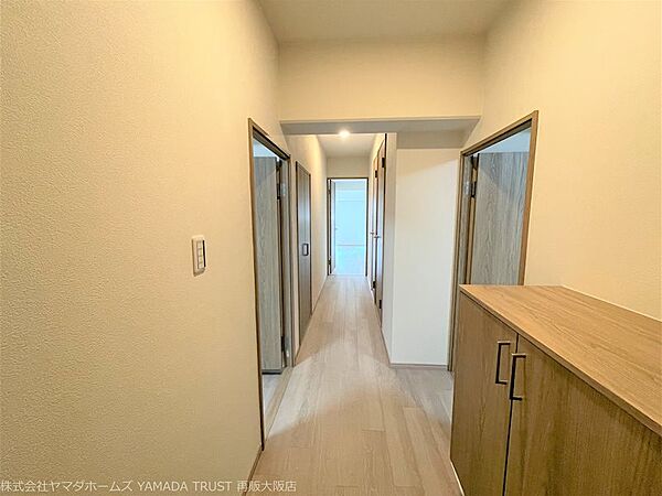 【リフォーム完了】シューズBOXは新品交換しました。沢山収納出来て、玄関もスッキリ片付きますね。