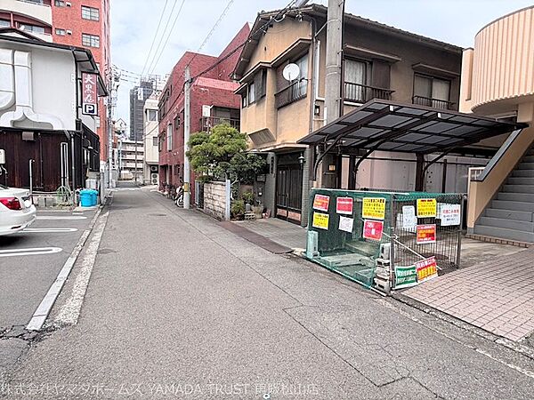 【建物解体・更地渡し予定】