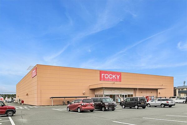 rocky（ロッキー） 新地店（805m）