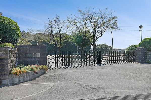 合志市立西合志南中学校（998m）