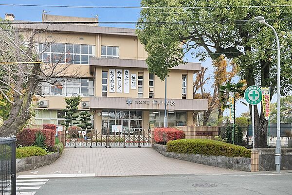 熊本市立楠小学校（1104m）