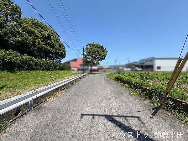 【北側幅員約5.5ｍ前面道路】開放感のある前面道路で見通しのいいのが特徴です。（2026年7月9日　撮影）