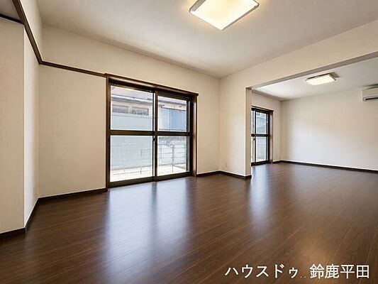 リビング/ダイニング 四日市市采女が丘5丁目 中古一戸建て