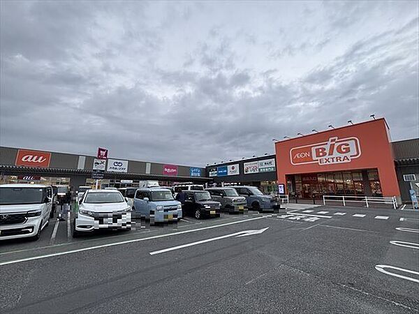 ザ・ビッグエクストラ 鈴鹿玉垣店【営業時間8：00～22：00※一部の売場および専門店は営業時間が異なります。駐車場521台。電子決済・クレジットカード・ICカード決済利用可。】 1210m
