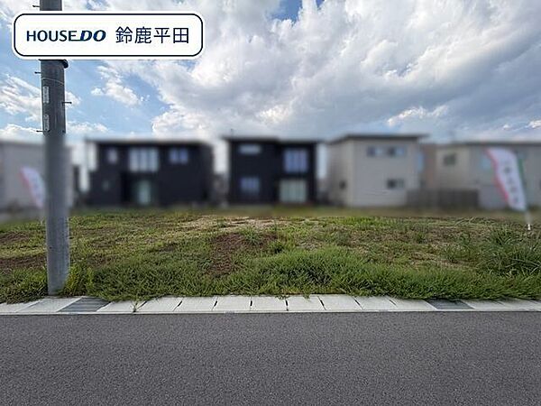玉垣小学校／千代崎中学校エリアの建築条件なしの土地です。お好きなハウスメーカーや工務店で建築できます。（2026年8月30日　撮影）
