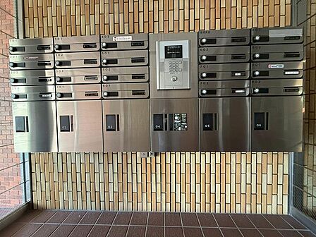 宅配ボックスあり!