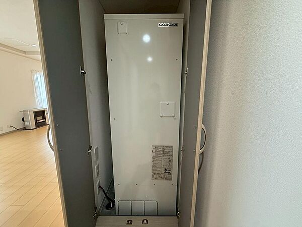 電気温水器新規交換！