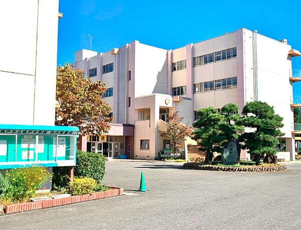 坂戸市立坂戸中学校　徒歩22分