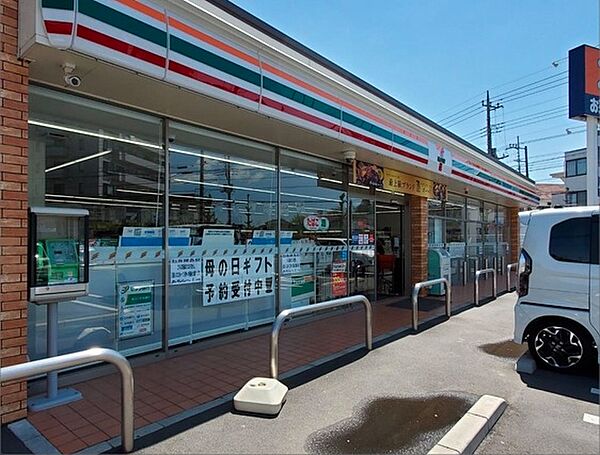 セブンイレブン坂戸鎌倉町店　徒歩4分