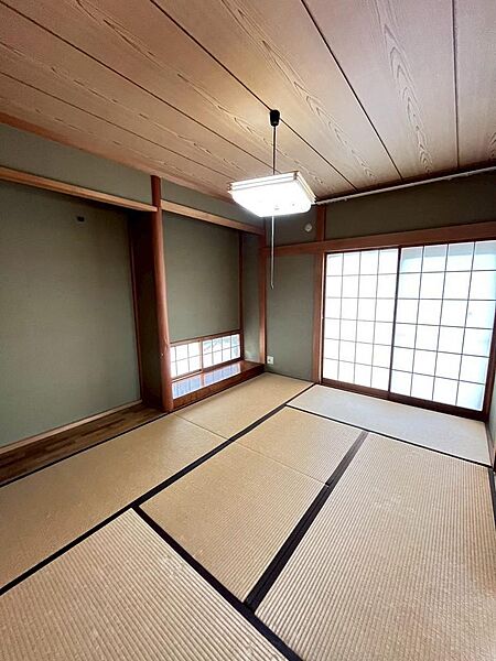 リビングの隣のお部屋は、お子様のスペースやご家族のお部屋にぴったりです！