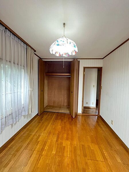クローゼットありの洋室になります！