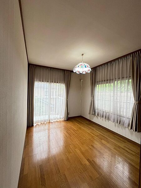 ご夫婦やお子様の寝室やお部屋にピッタリの空間です。