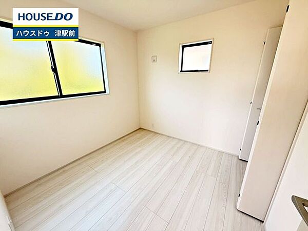 洋室を拡大表示