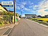 外観：前面道路含む現地写真